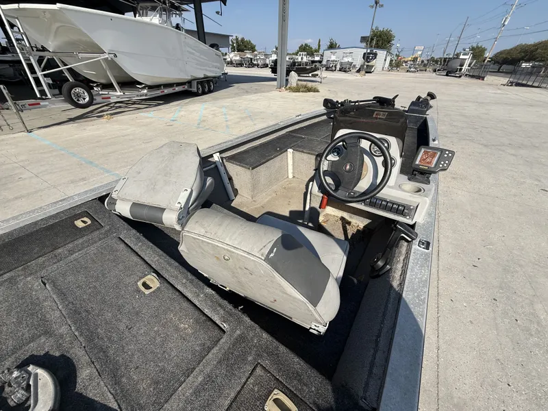 Slide: The Image of Tracker 17 Aluminum Bass Boat 1997 - 7