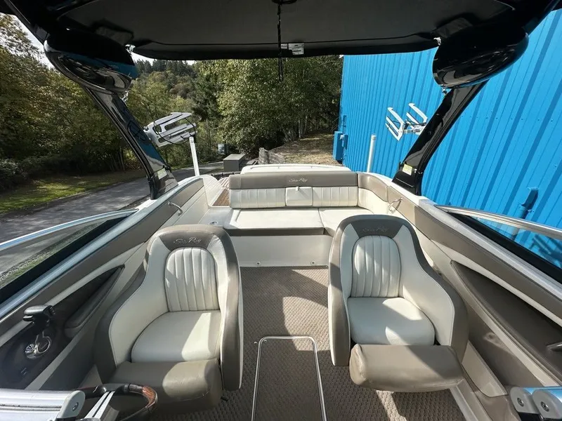 Slide: The Image of Sea Ray SLX 230 2013 - 13