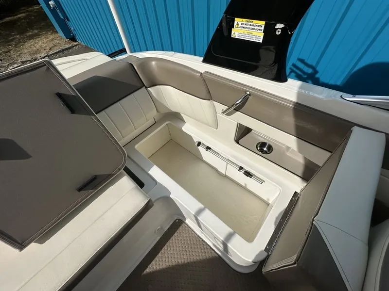 Slide: The Image of Sea Ray SLX 230 2013 - 7