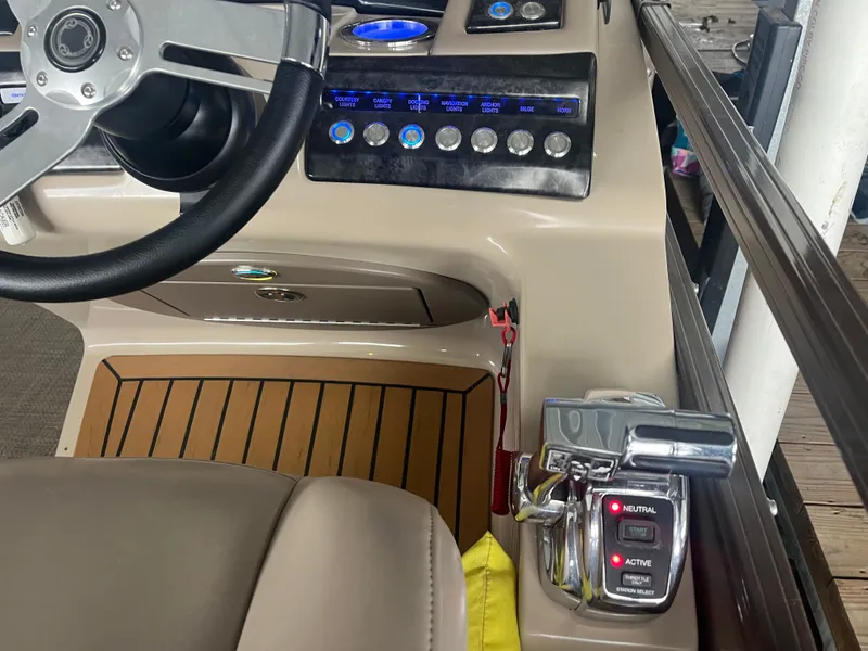 Slide: The Image of Regency 254 LE3 2015 - 12