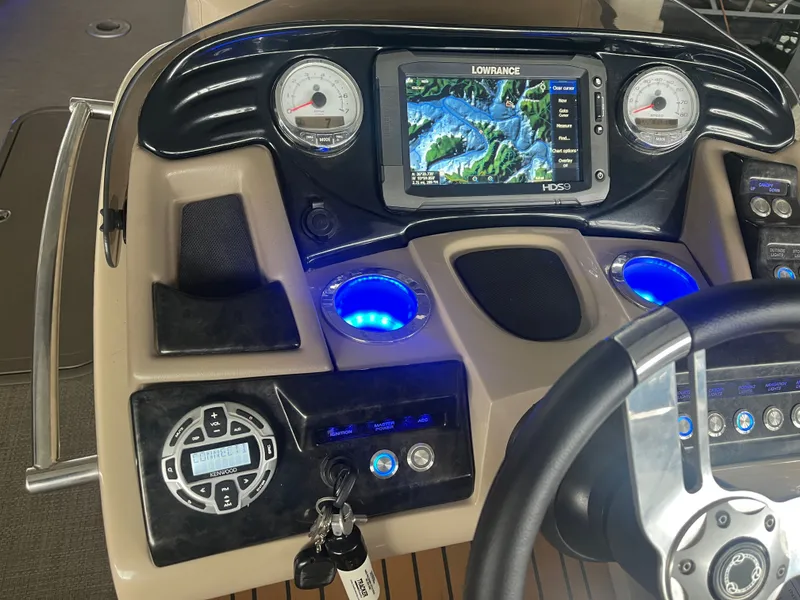 Slide: The Image of Regency 254 LE3 2015 - 13