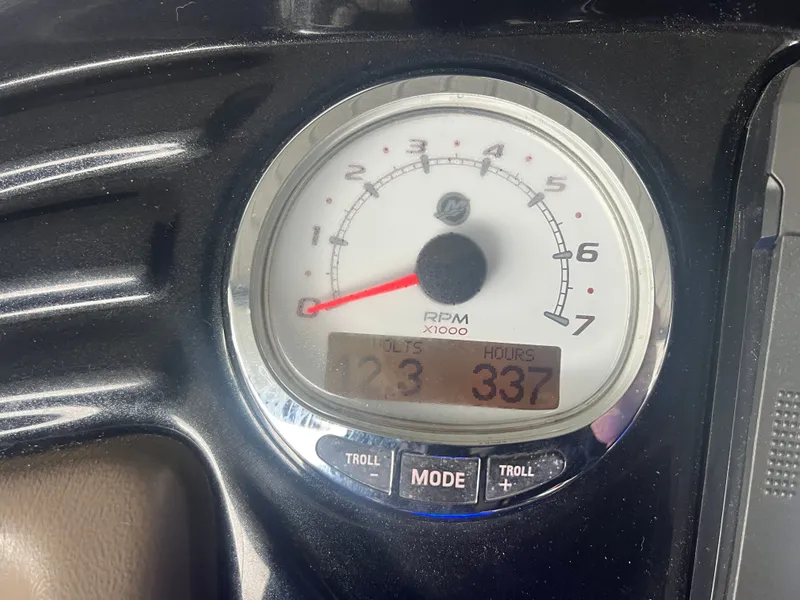 Slide: The Image of Regency 254 LE3 2015 - 16