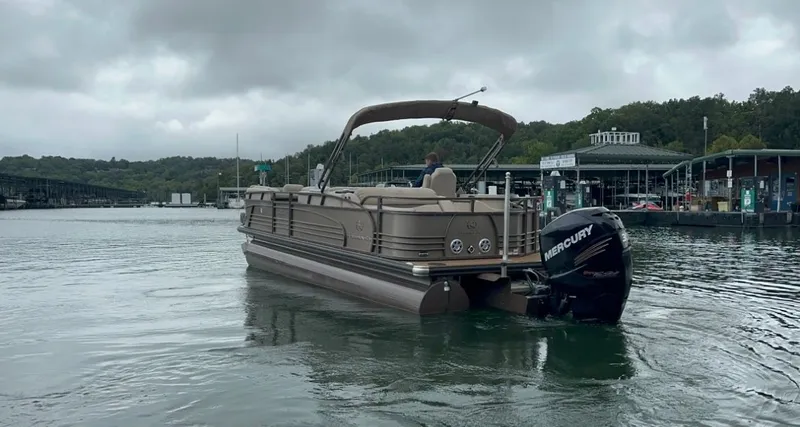 Slide: The Image of Regency 254 LE3 2015 - 4