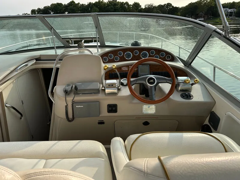 Slide: The Image of Sea Ray 340 Sundancer 1999 - 18