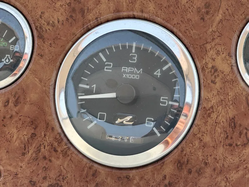 Slide: The Image of Sea Ray 340 Sundancer 1999 - 24