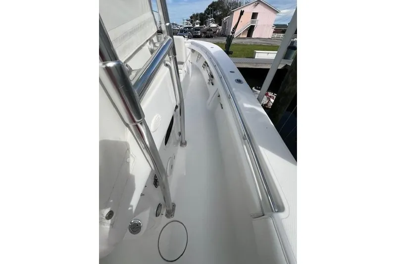 Slide: The Image of SeaCraft SC32 Master Angler 2007 - 31