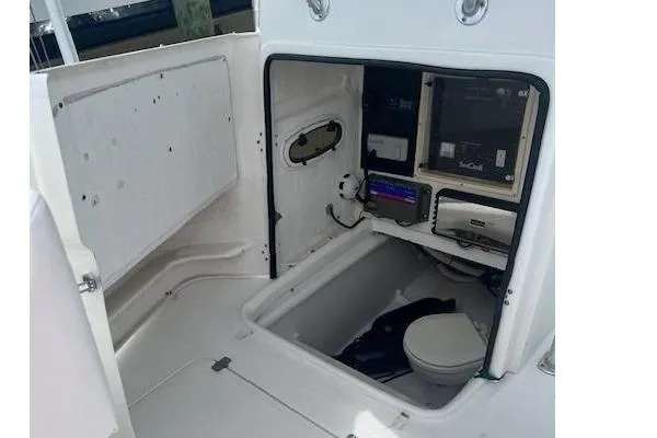 Slide: The Image of SeaCraft SC32 Master Angler 2007 - 42