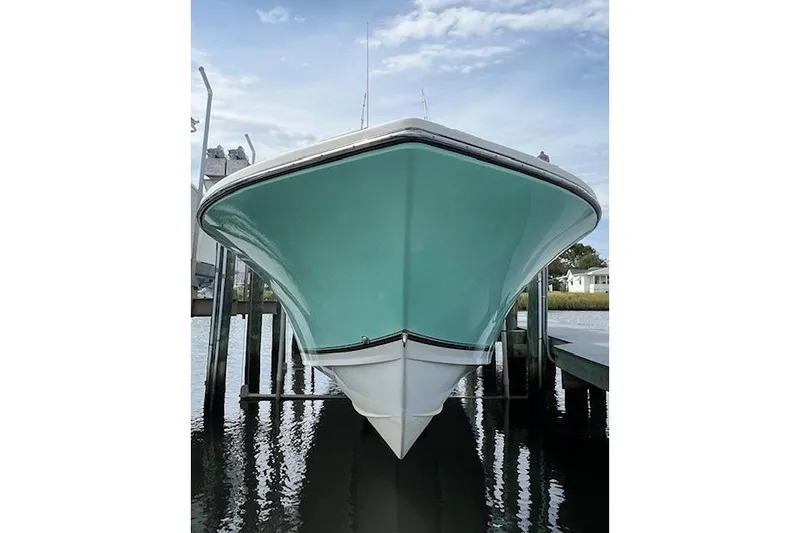 Slide: The Image of View of Bow, 2007 SeaCraft SC32 Master Angler, eyes will definitely be drawn to THIS Center Console sporting a CRISP SEAFOAM Gelcoat! - 5