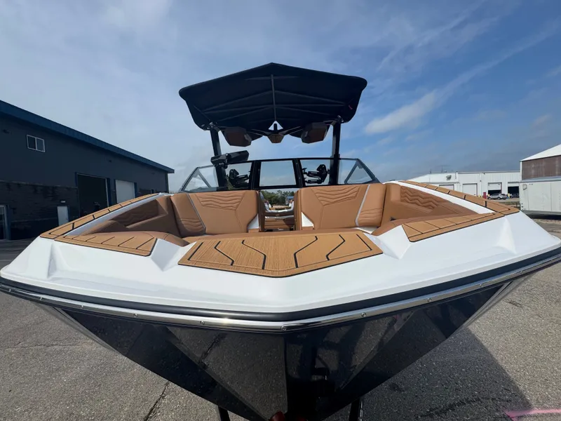 Slide: The Image of Nautique G23 2026 - 6