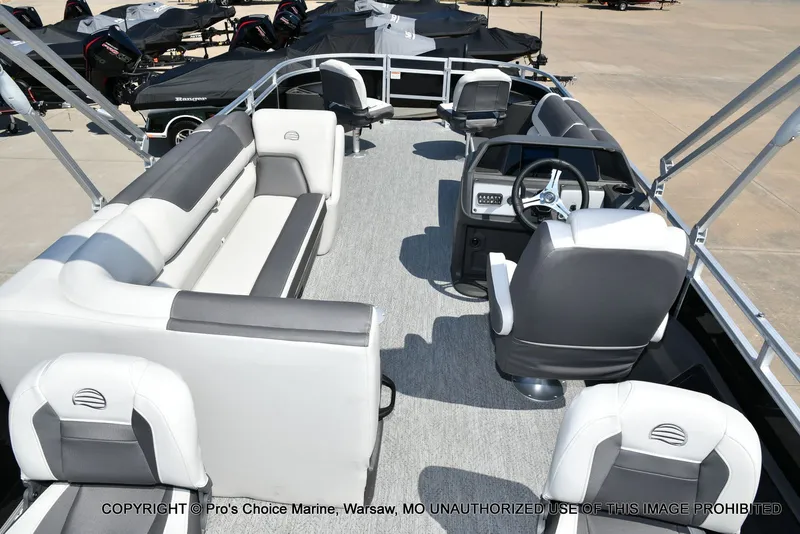 Slide: The Image of Sun Tracker Fishin' Barge 22 DLX w/115HP Pro-XS 4 Stroke 2026 - 12