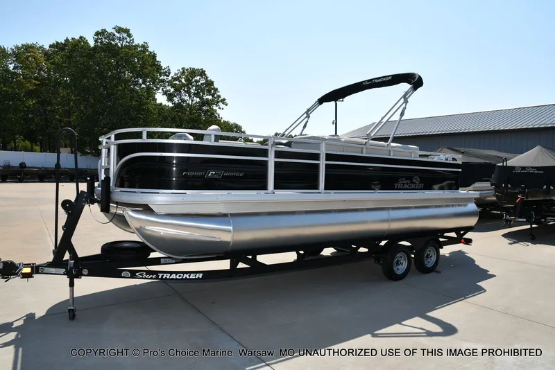 Slide: The Image of Sun Tracker Fishin' Barge 22 DLX w/115HP Pro-XS 4 Stroke 2026 - 13