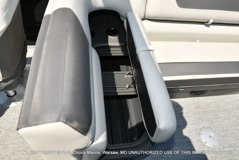 Slide: The Image of Sun Tracker Fishin' Barge 22 DLX w/115HP Pro-XS 4 Stroke 2026 - 70