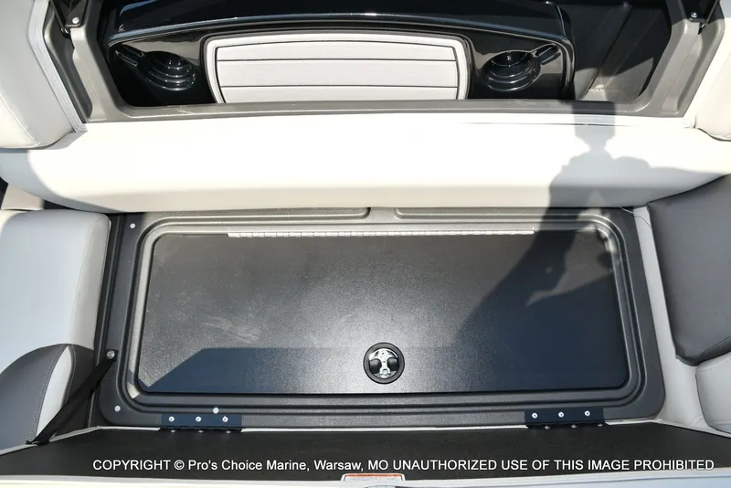 Slide: The Image of Sun Tracker Fishin' Barge 22 DLX w/115HP Pro-XS 4 Stroke 2026 - 73