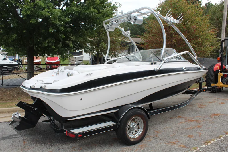 Slide: The Image of Tracker Tahoe Q5i 2008 - 7