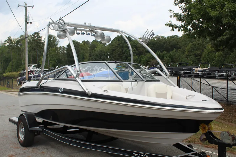 Slide: The Image of Tracker Tahoe Q5i 2008 - 8