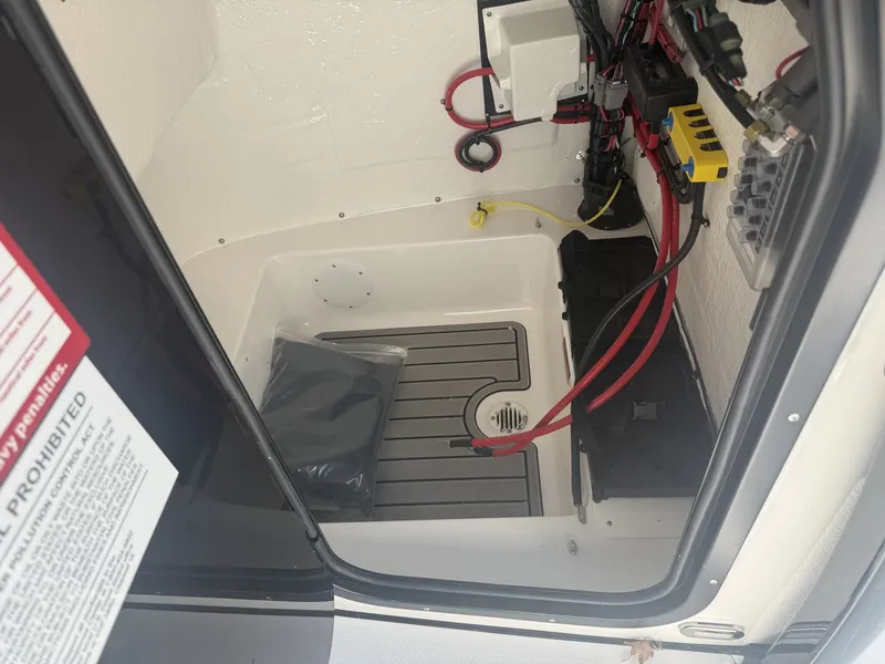 Slide: The Image of Tidewater 2110 Bay Max 2026 - 11