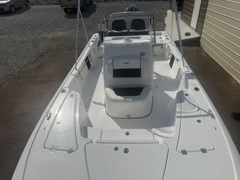 Slide: The Image of Tidewater 2110 Bay Max 2026 - 6