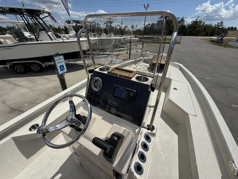 Slide: The Image of Xpress H22B Bay 2026 - 11