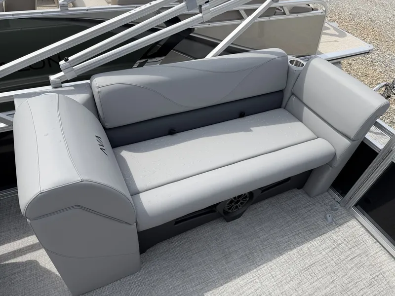 Slide: The Image of Avalon VLS Quad Lounge - 21' 2026 - 6