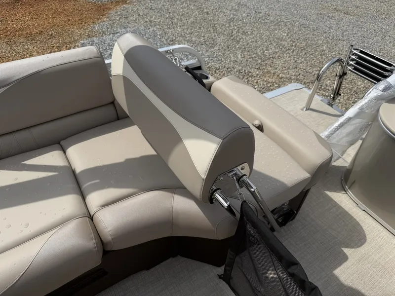 Slide: The Image of Avalon LSZ Quad Lounge - 25' 2026 - 4