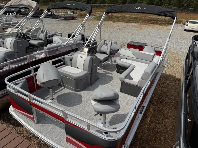 Slide: The Image of Avalon Venture 19 QUAD FISH-90HP 2026 - 3