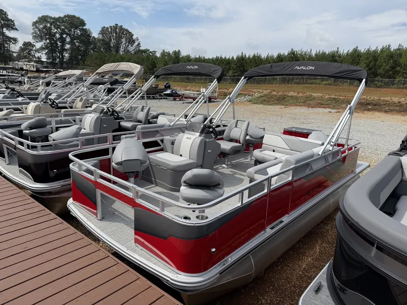 The Image of Avalon Venture Quad Fish - 19' 2026 - 1