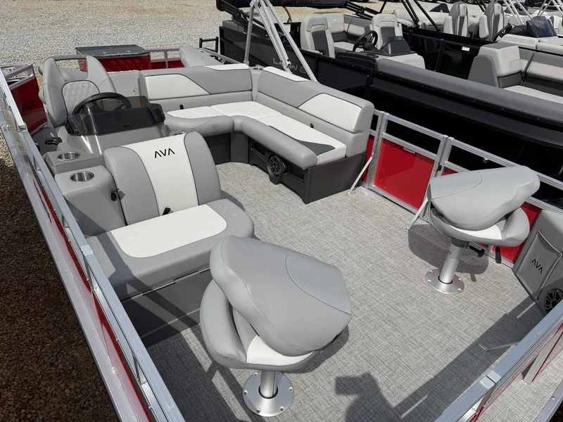 Slide: The Image of Avalon Venture Quad Fish - 19' 2026 - 5