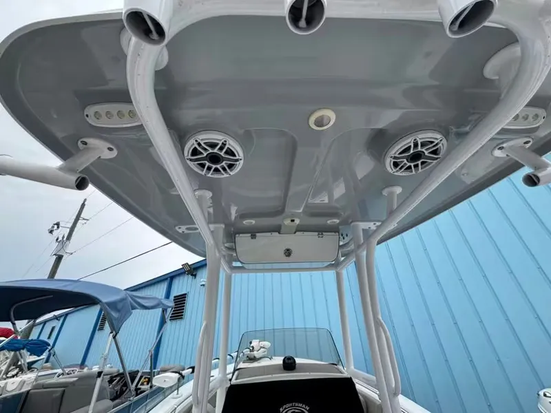 Slide: The Image of Sportsman Heritage 231 Center Console 2023 - 5