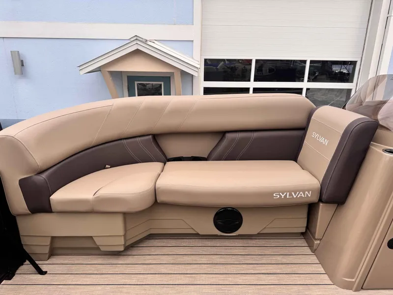 Slide: The Image of Sylvan Mirage Cruise 8520 CRS 2026 - 6