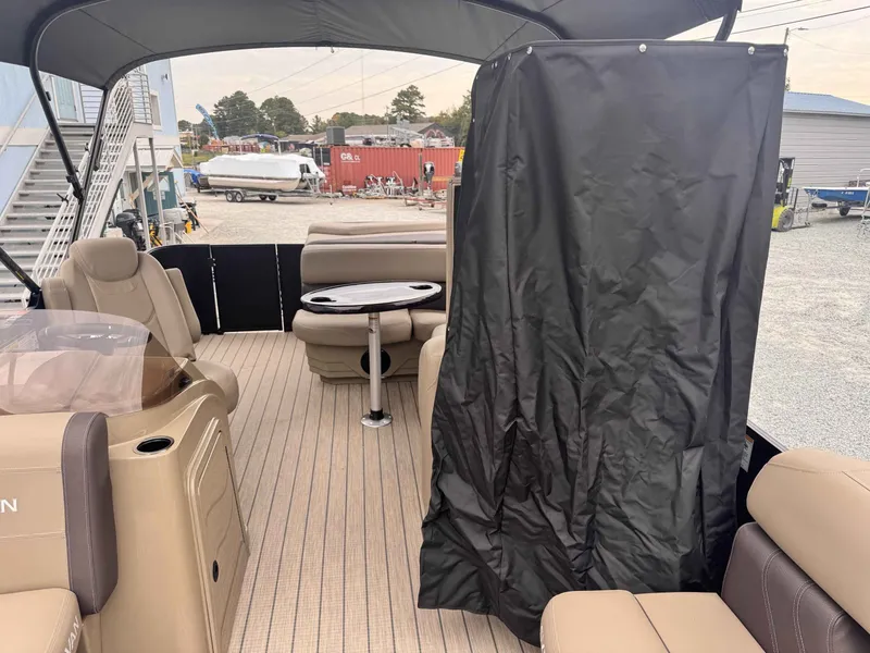 Slide: The Image of Sylvan Mirage Cruise 8520 CRS 2026 - 8