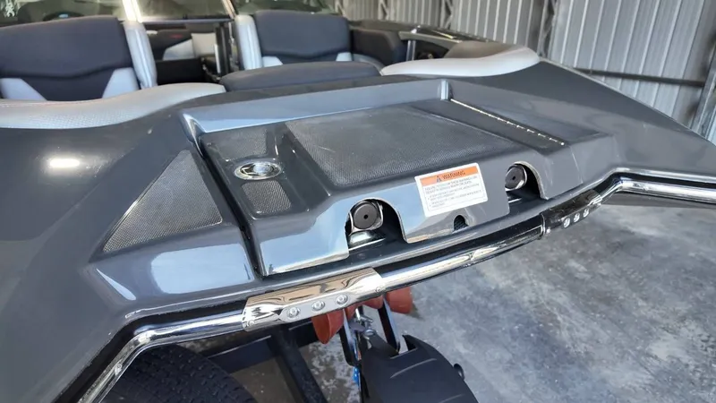 Slide: The Image of MasterCraft X46 2018 - 21