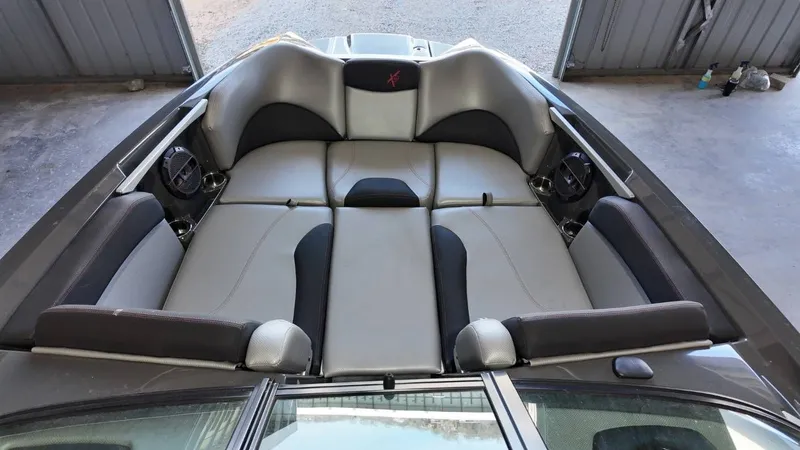 Slide: The Image of MasterCraft X46 2018 - 28