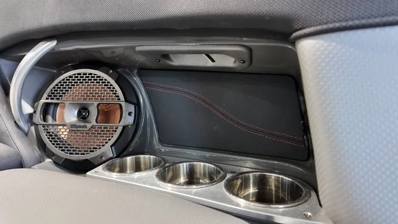 Slide: The Image of MasterCraft X46 2018 - 47