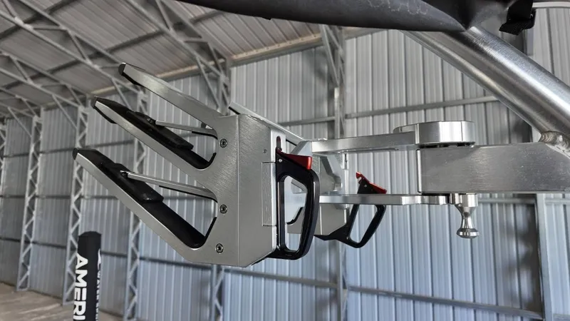 Slide: The Image of MasterCraft X46 2018 - 61