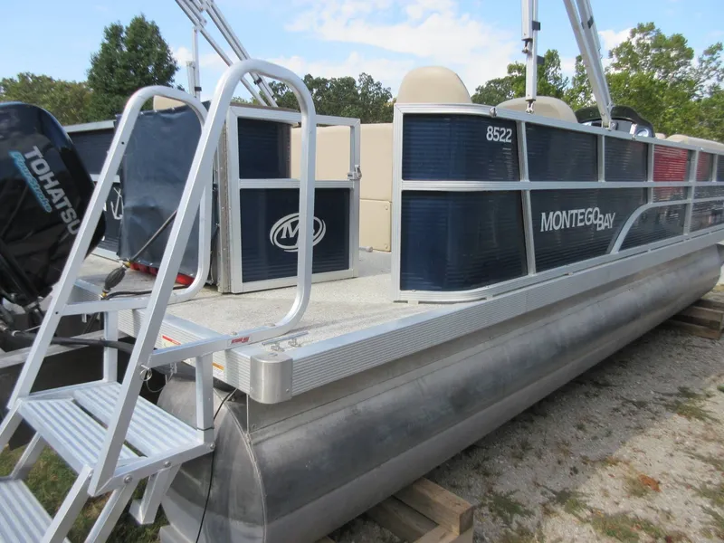 Slide: The Image of Montego Bay C8522 2018 - 14