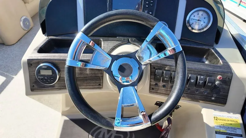 Slide: The Image of Montego Bay C8522 2018 - 30