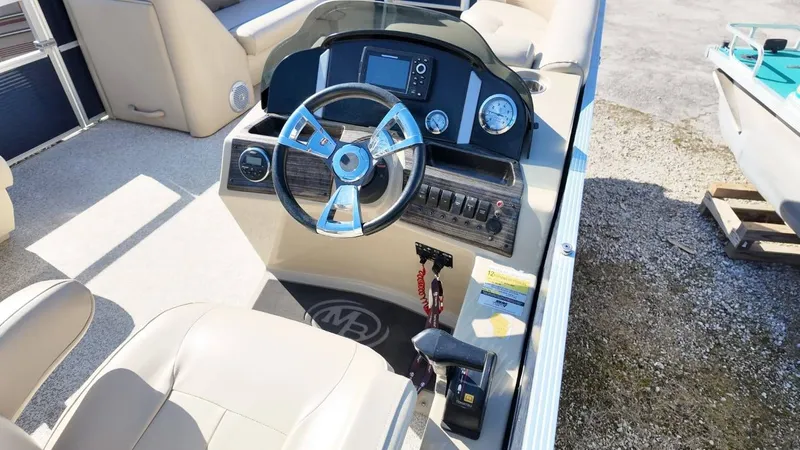 Slide: The Image of Montego Bay C8522 2018 - 34