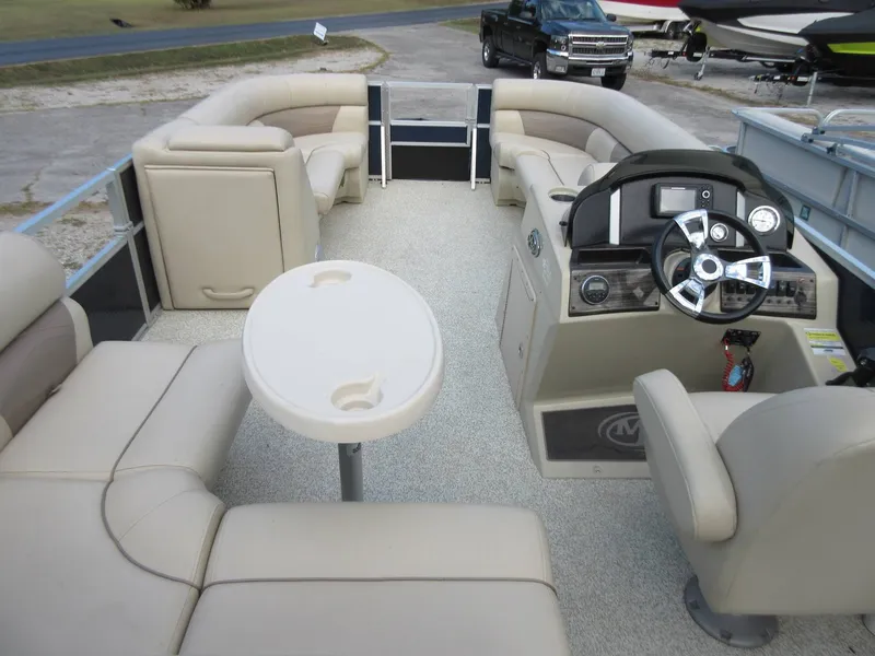 Slide: The Image of Montego Bay C8522 2018 - 7