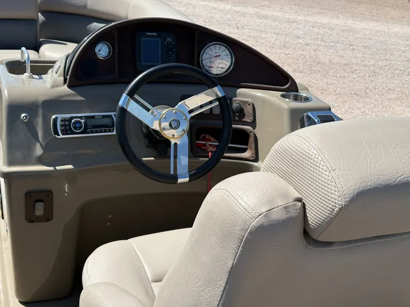 Slide: The Image of Premier 235 Alante 2013 - 14