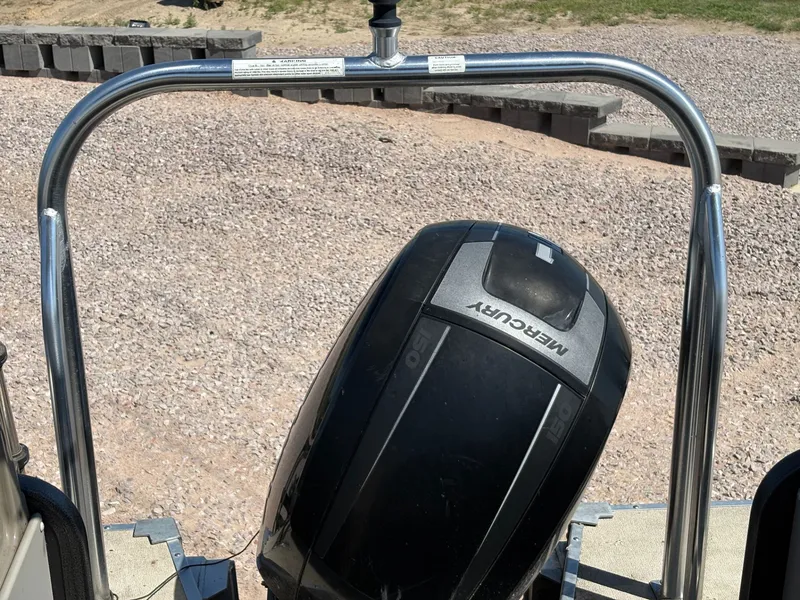 Slide: The Image of Premier 235 Alante 2013 - 18