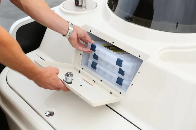 Slide: The Image of Premier 235 Alante 2013 - 26