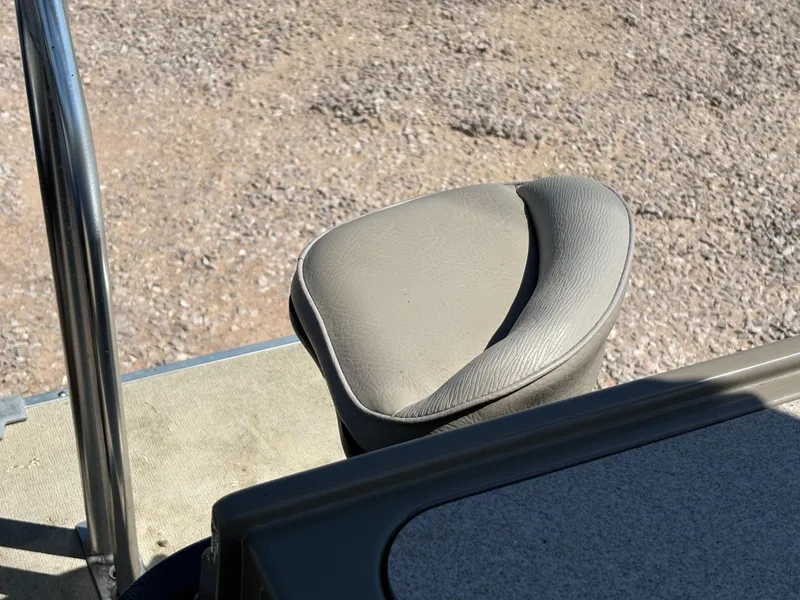 Slide: The Image of Premier 235 Alante 2013 - 3