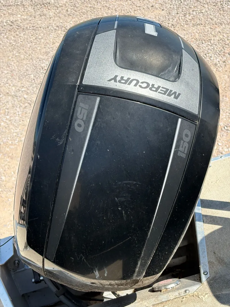 Slide: The Image of Premier 235 Alante 2013 - 4