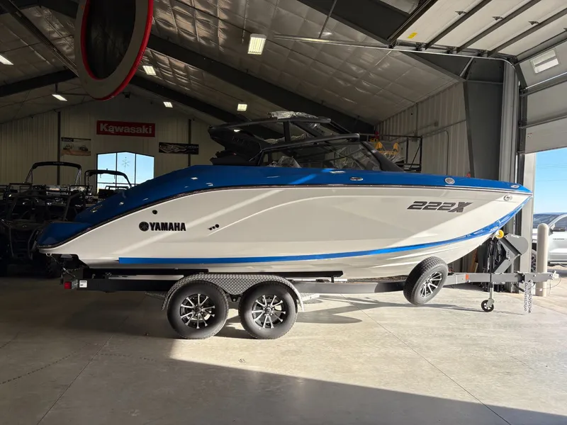 Slide: The Image of Yamaha 222XE 2025 - 1