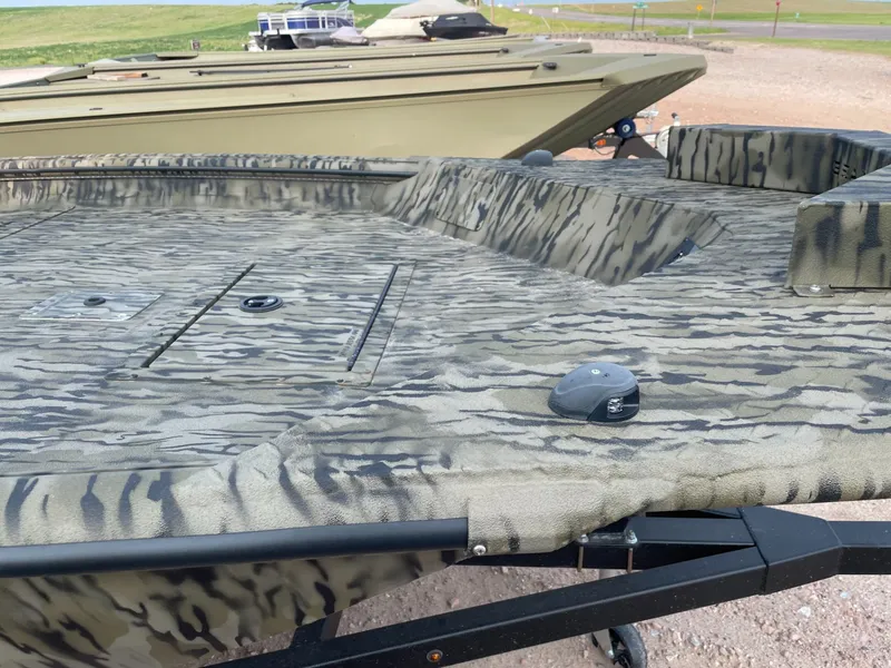 Slide: The Image of SeaArk 1652-SLAYER 2023 - 2