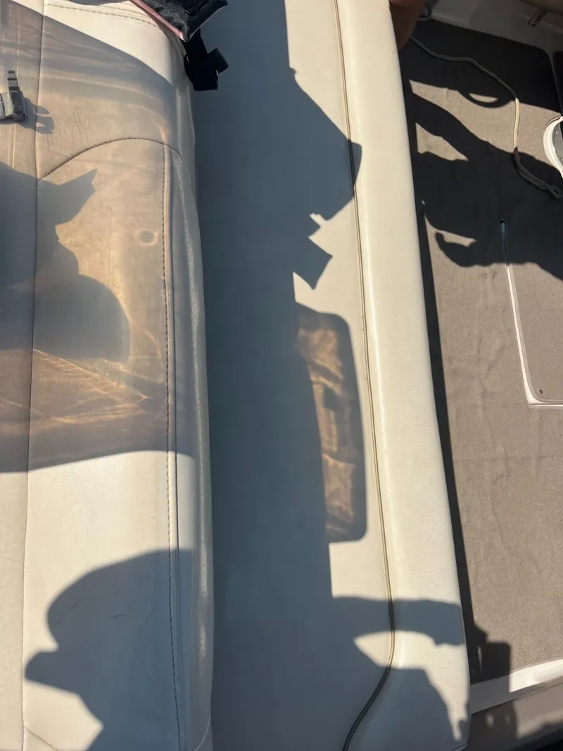 Slide: The Image of Monterey 218LS Montura 2002 - 6