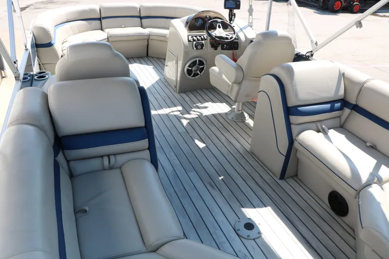 Slide: The Image of Berkshire 22 RFX Cts Tri toon 2017 - 28