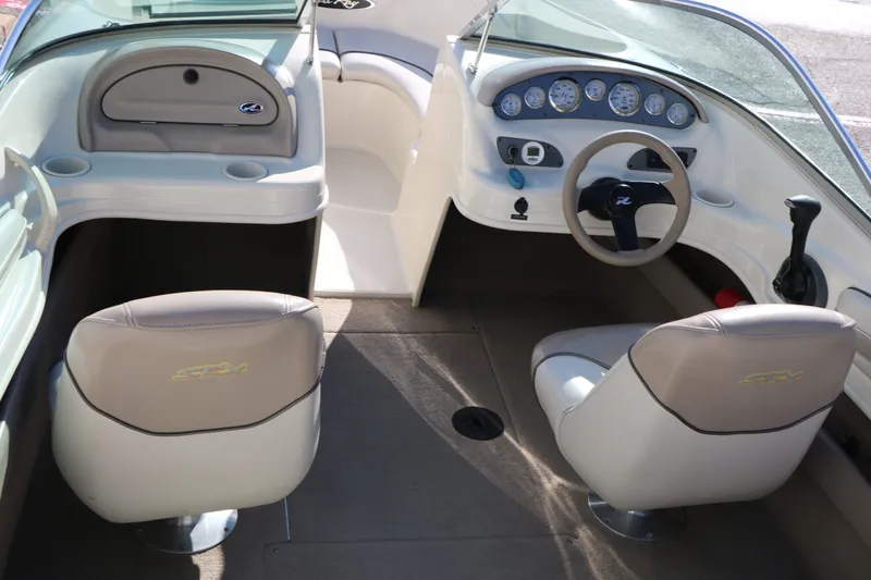 Slide: The Image of Sea Ray SRX 182 Br 2003 - 14