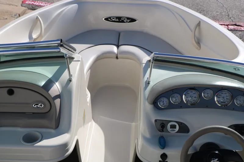 Slide: The Image of Sea Ray SRX 182 Br 2003 - 18