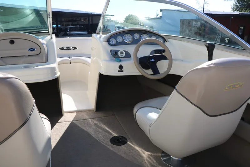 Slide: The Image of Sea Ray SRX 182 Br 2003 - 27